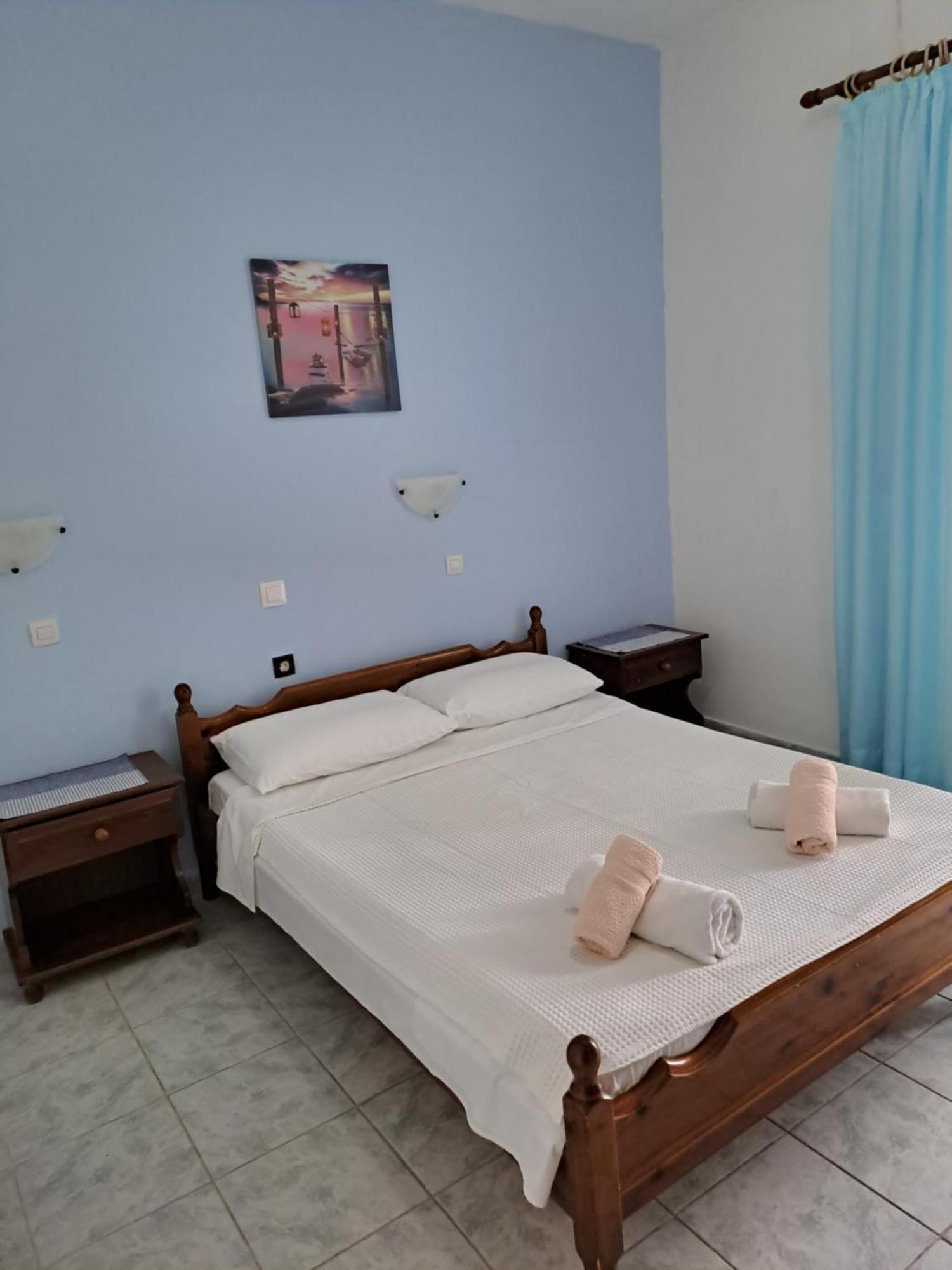 Tony'S Apartments Agios Georgios  ภายนอก รูปภาพ