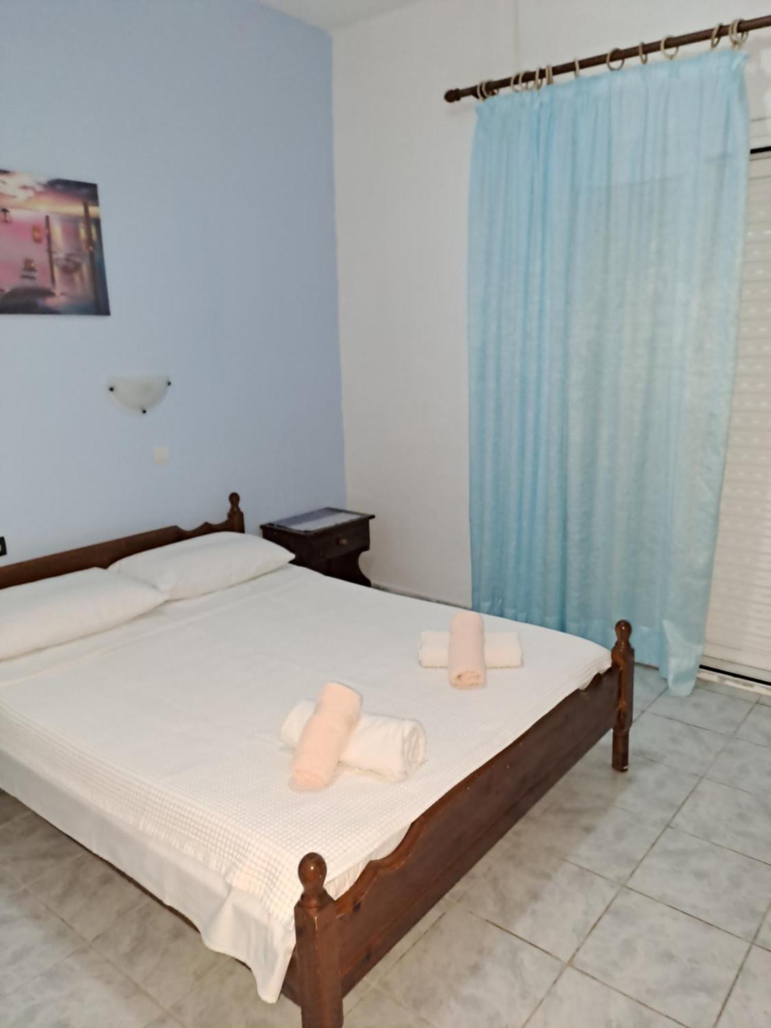 Tony'S Apartments Agios Georgios  ภายนอก รูปภาพ