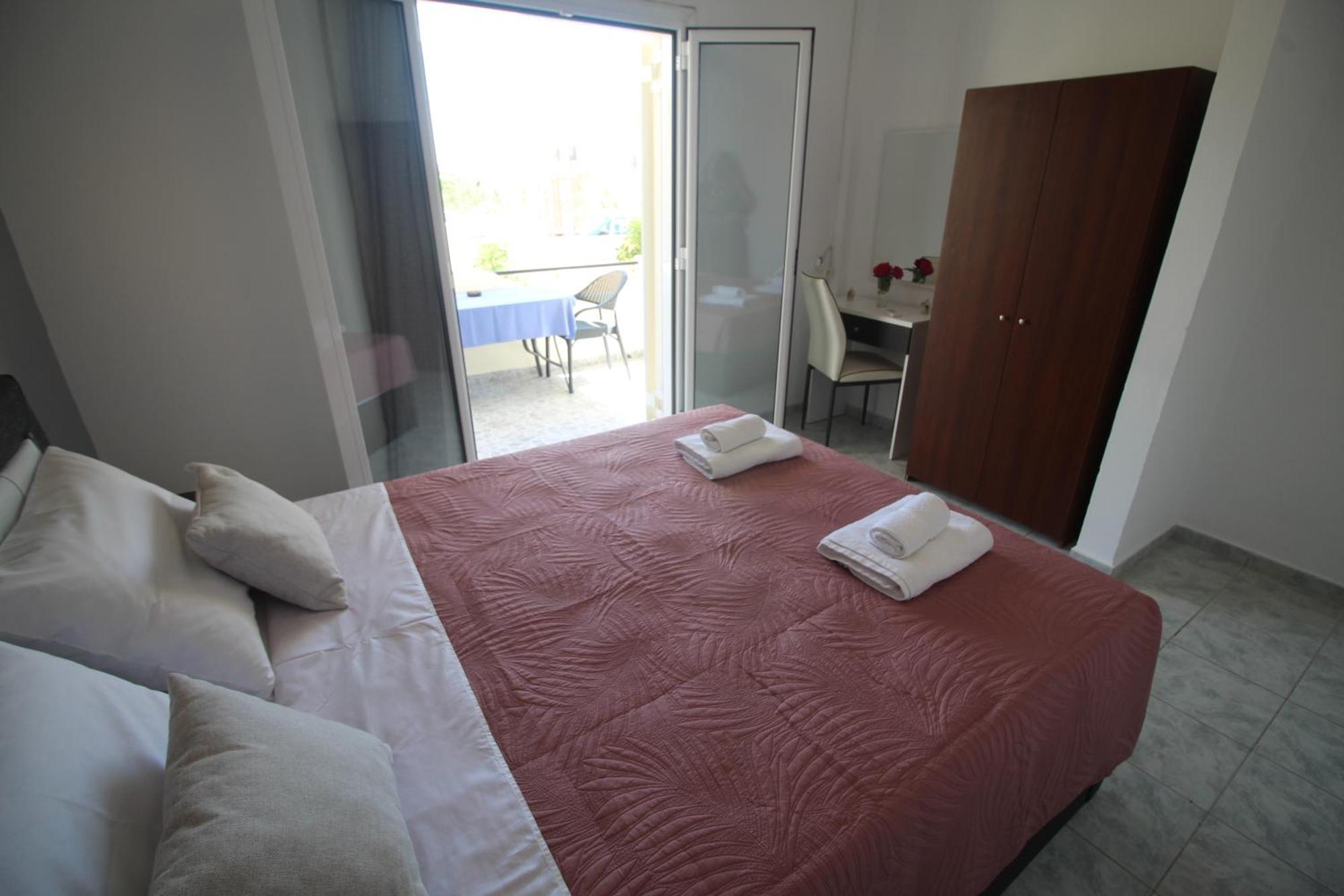 Tony'S Apartments Agios Georgios  ภายนอก รูปภาพ
