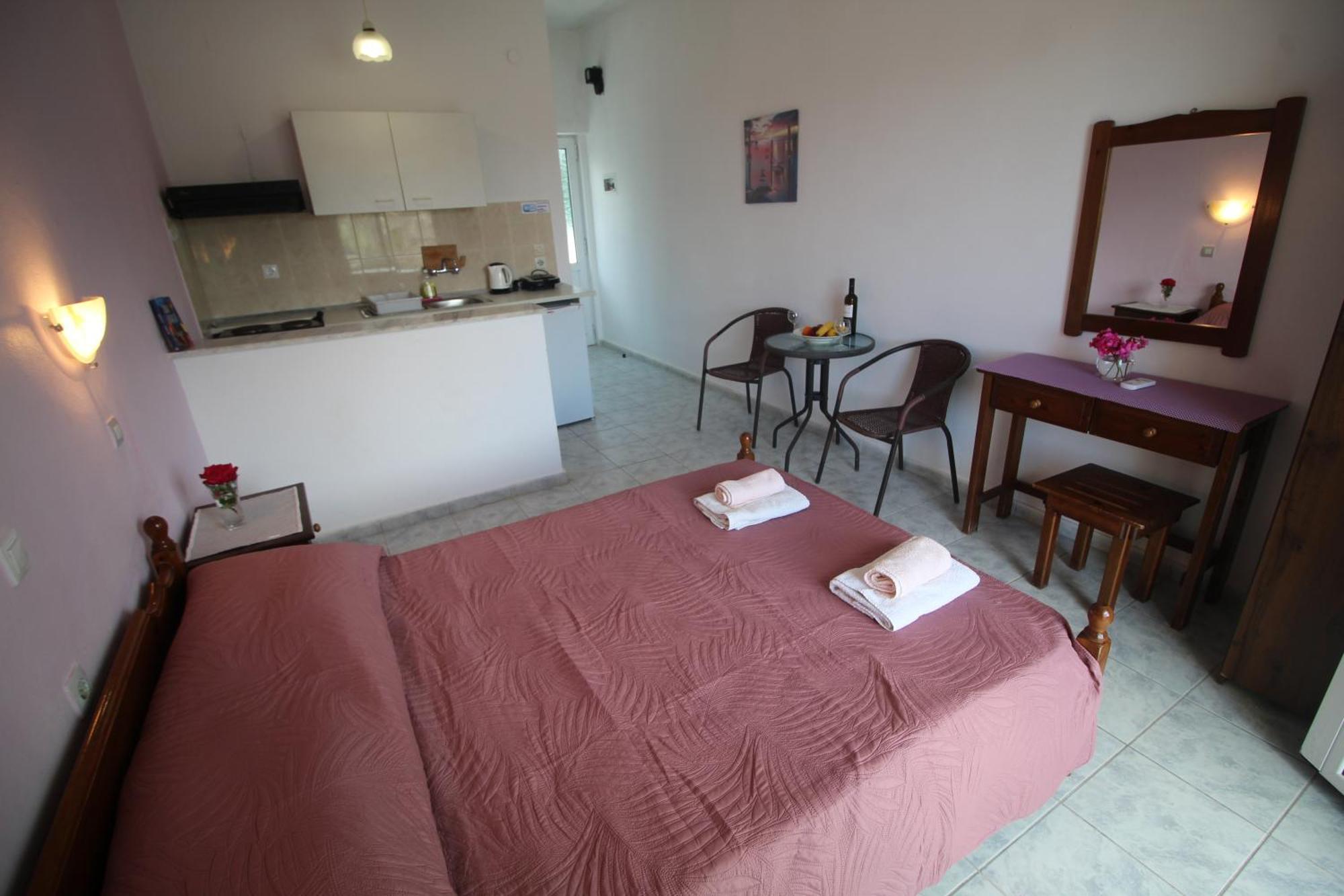 Tony'S Apartments Agios Georgios  ภายนอก รูปภาพ