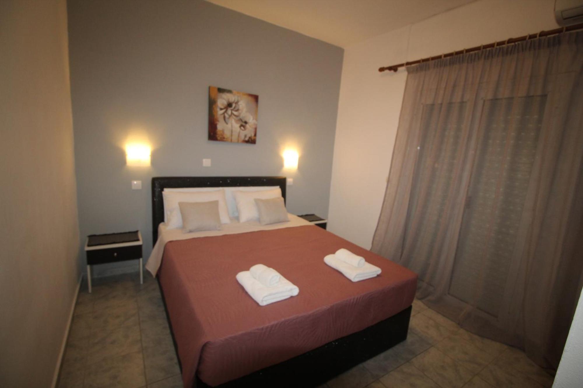 Tony'S Apartments Agios Georgios  ภายนอก รูปภาพ