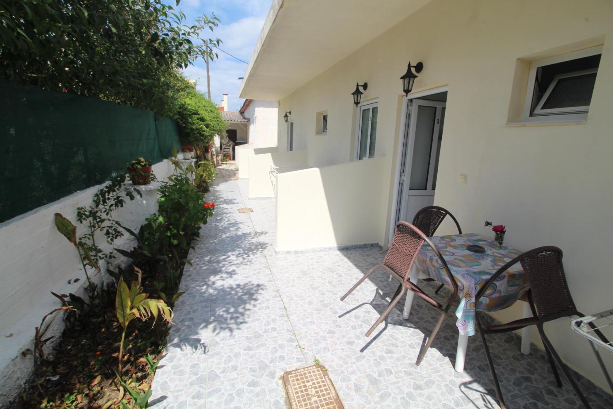 Tony'S Apartments Agios Georgios  ภายนอก รูปภาพ