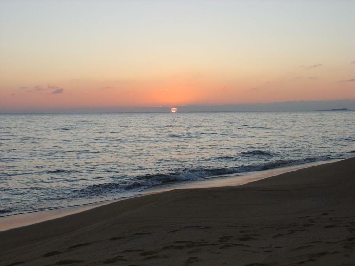 Tony'S Apartments Agios Georgios  ภายนอก รูปภาพ