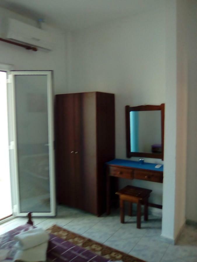 Tony'S Apartments Agios Georgios  ภายนอก รูปภาพ